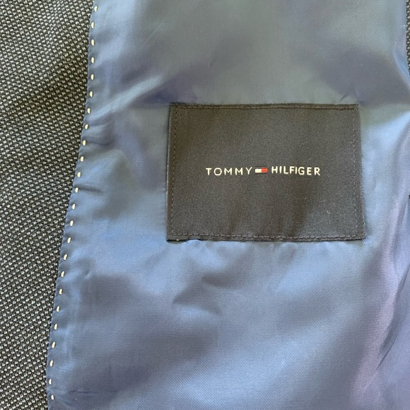 Men’s Tommy Hilfiger Textured Wool Blazer - Picture 6 of 8